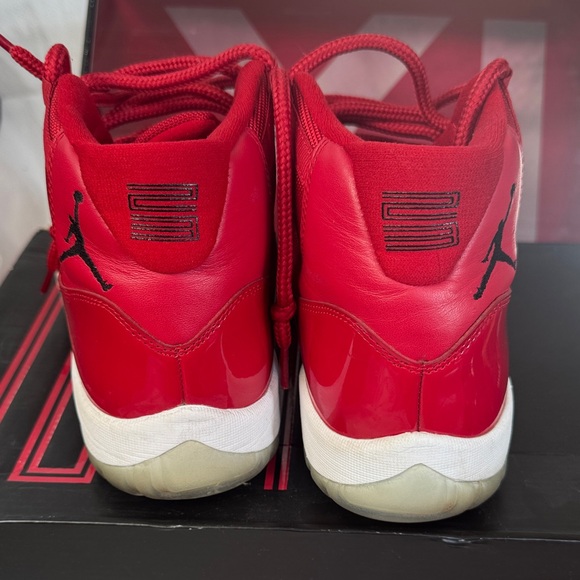 Nike Air Jordan 11’s Retro Red Shoes 9.5 - Picture 4 of 13